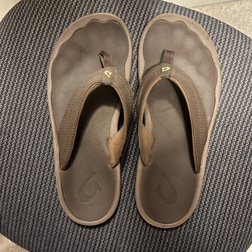 Olukai flip flops